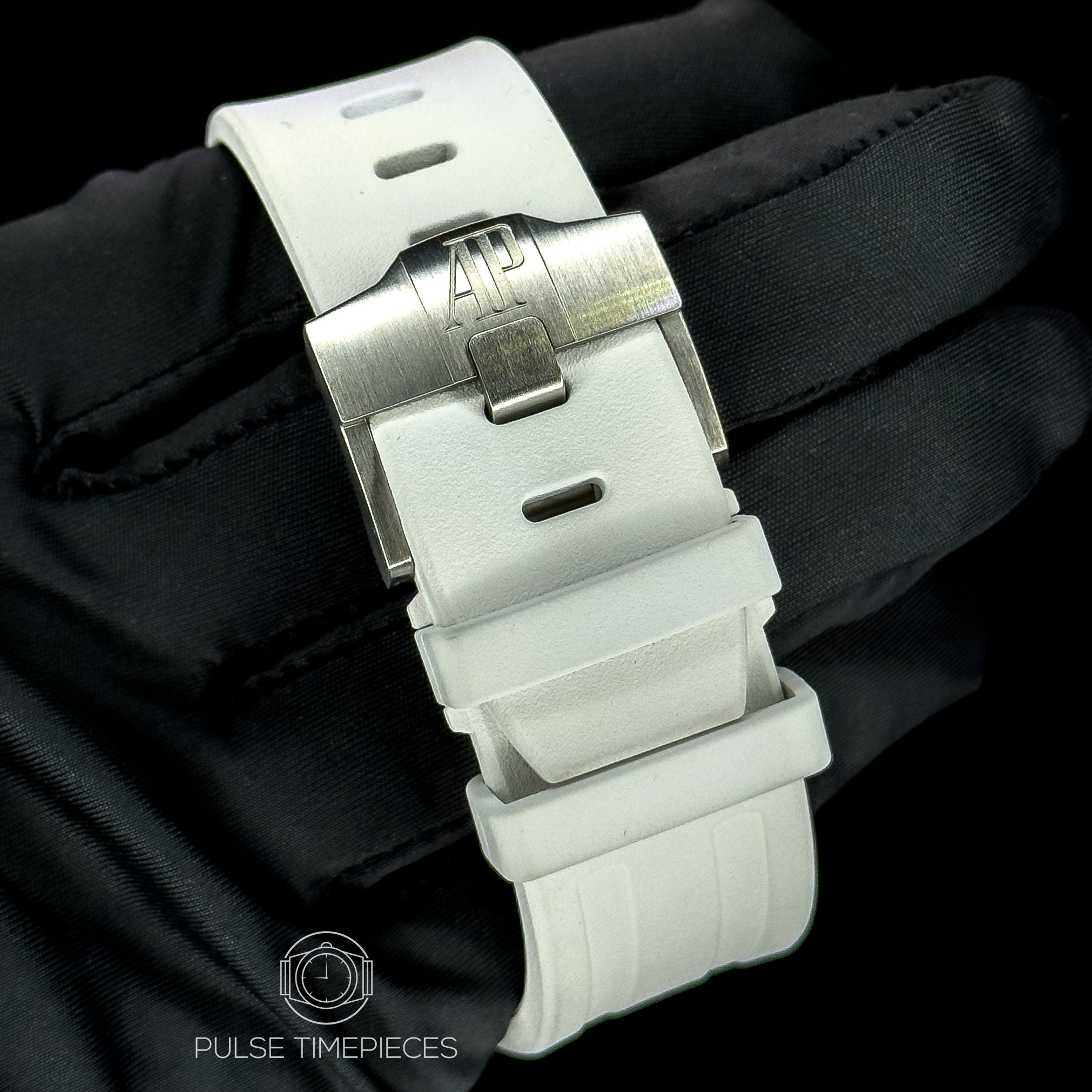 Audemars Piguet Royal Oak Offshore Diver – Ref. 15710ST.OO.A002CA.01 – 42mm