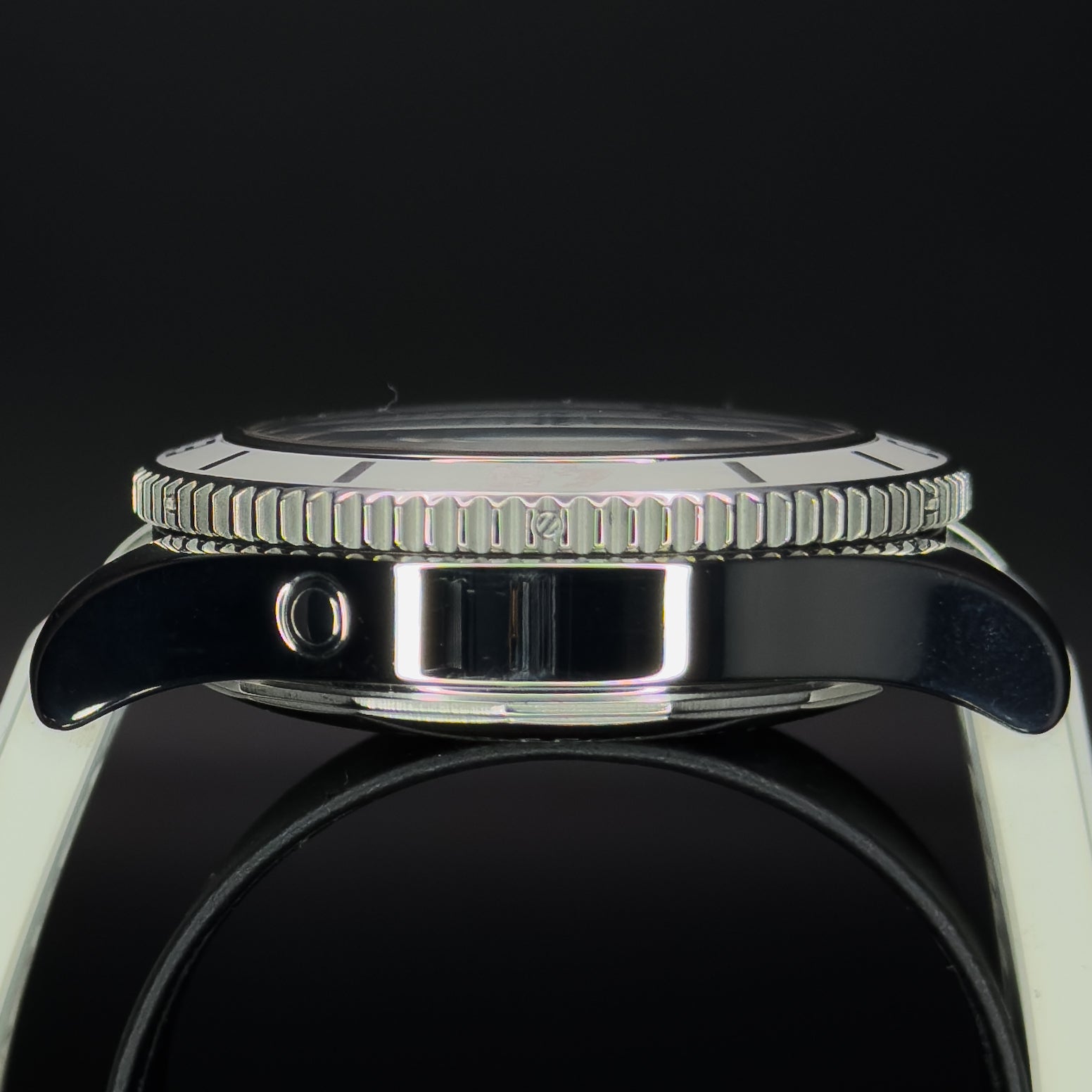 Breitling Superocean 42 White Dial – Ref. A17364 – 42mm Stainless Steel – Watch & Box Only