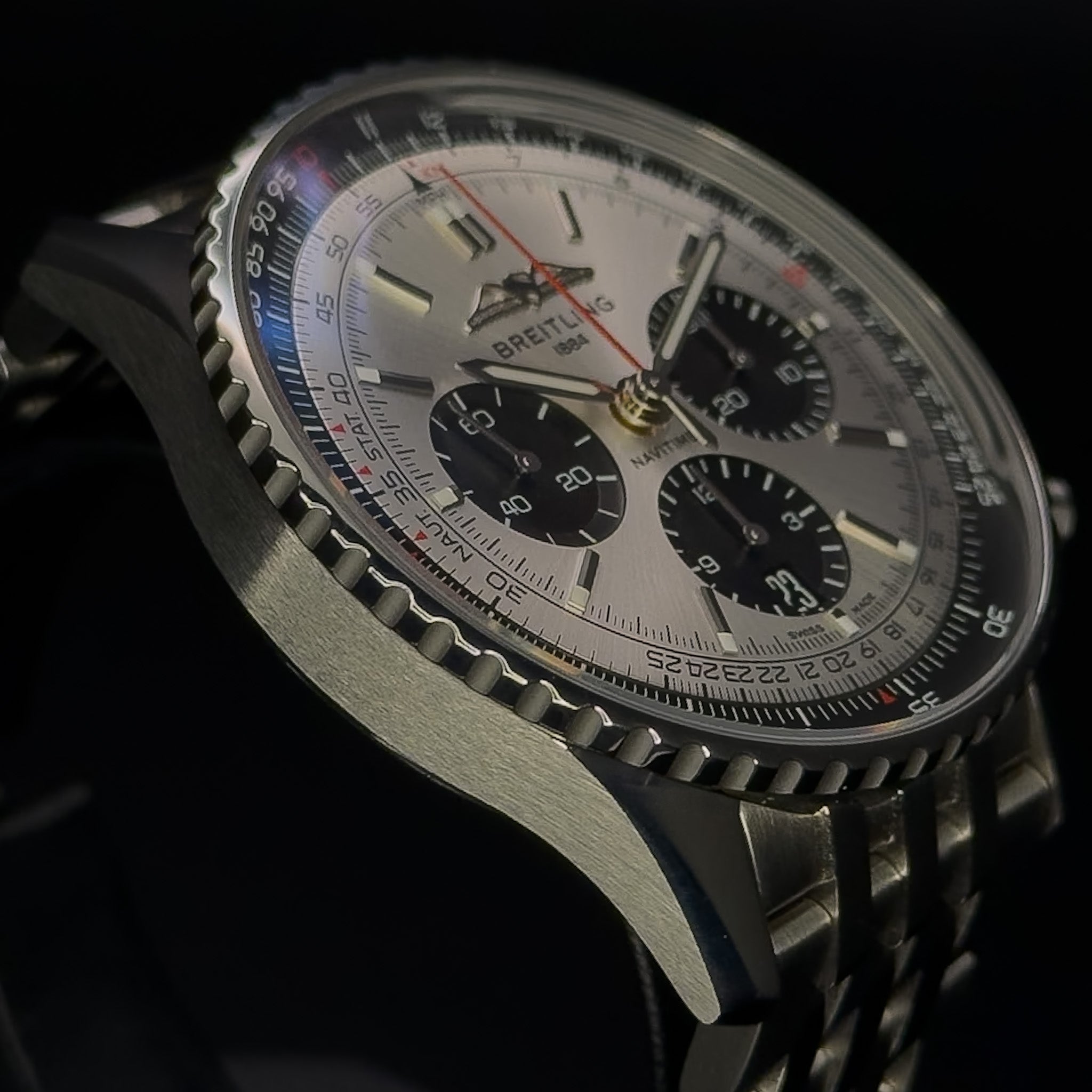 Breitling Navitimer B01 Chronograph 43 “Silver Panda” – AB0138241G1A1