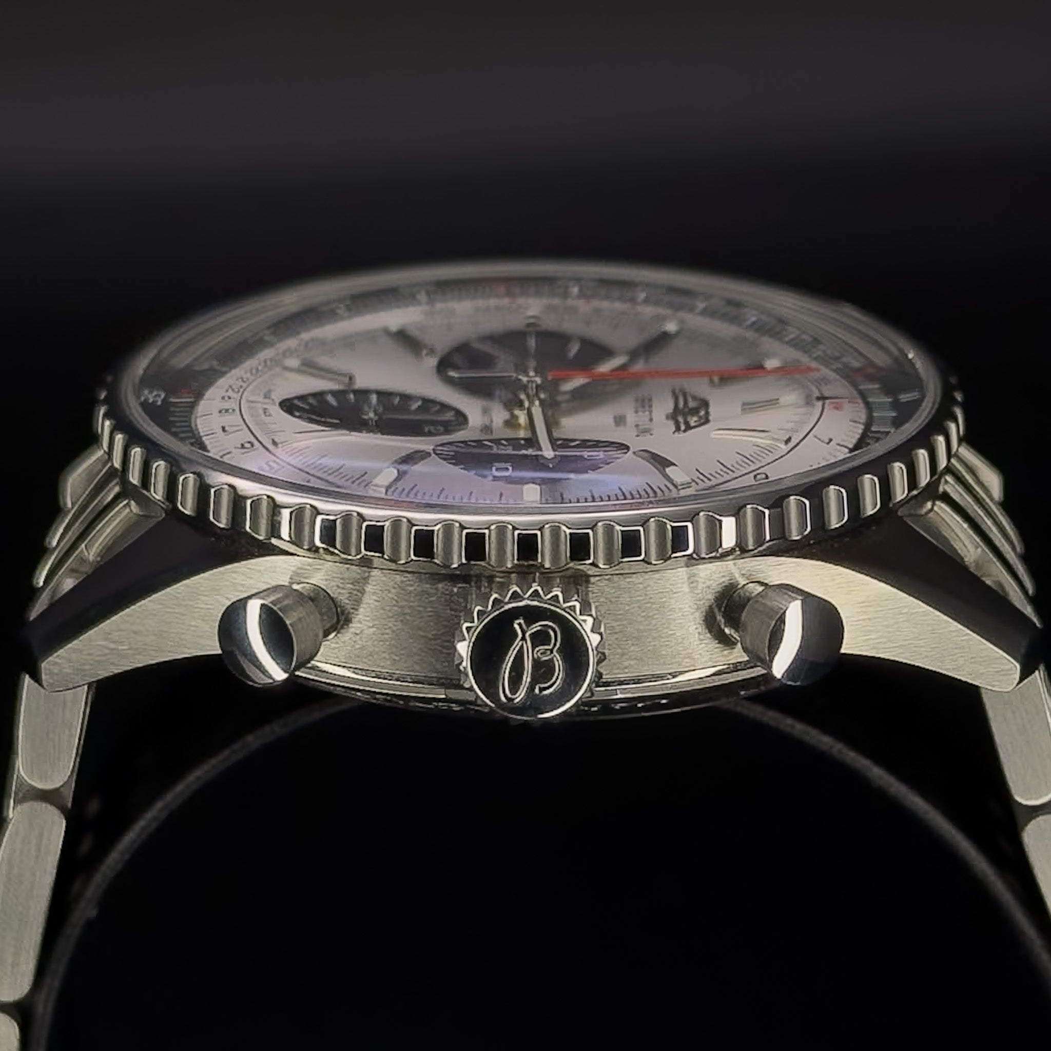 Breitling Navitimer B01 Chronograph 43 “Silver Panda” – AB0138241G1A1