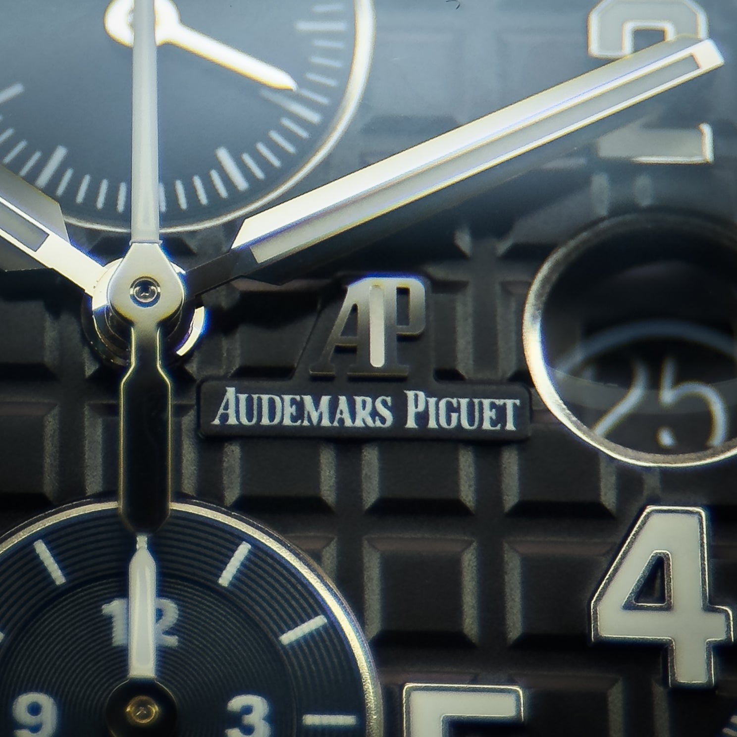 Audemars Piguet Royal Oak Offshore “Batman” Chronograph – Ref. 26470ST.OO.A028CR.01 – 42mm