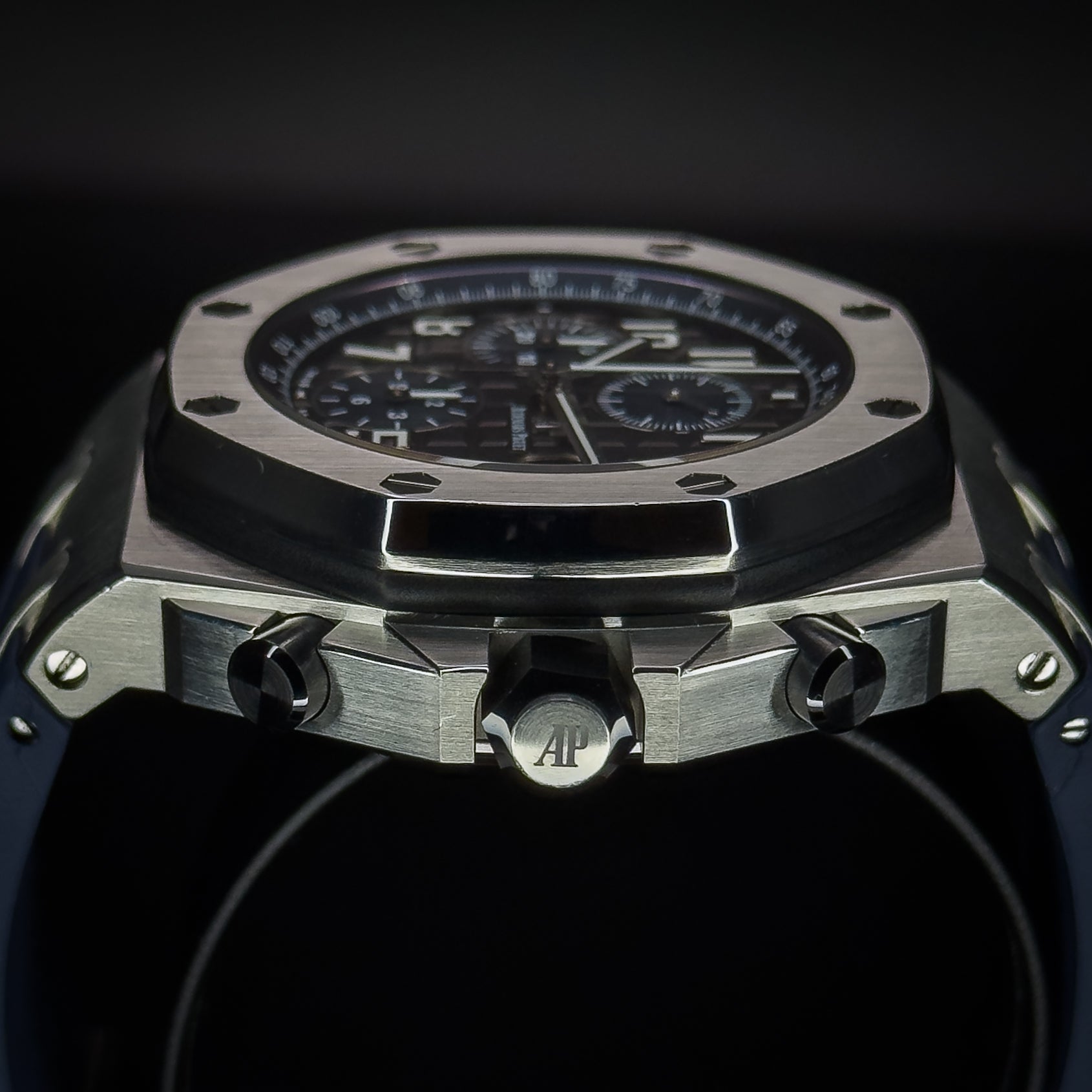 Audemars Piguet Royal Oak Offshore “Batman” Chronograph – Ref. 26470ST.OO.A028CR.01 – 42mm