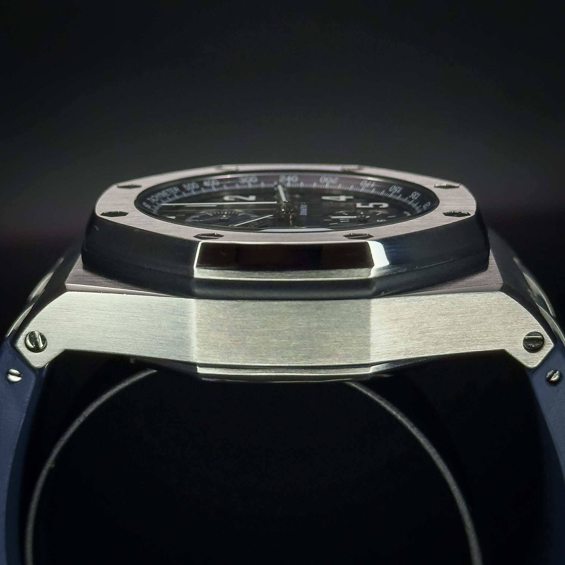 Audemars Piguet Royal Oak Offshore “Batman” Chronograph – Ref. 26470ST.OO.A028CR.01 – 42mm