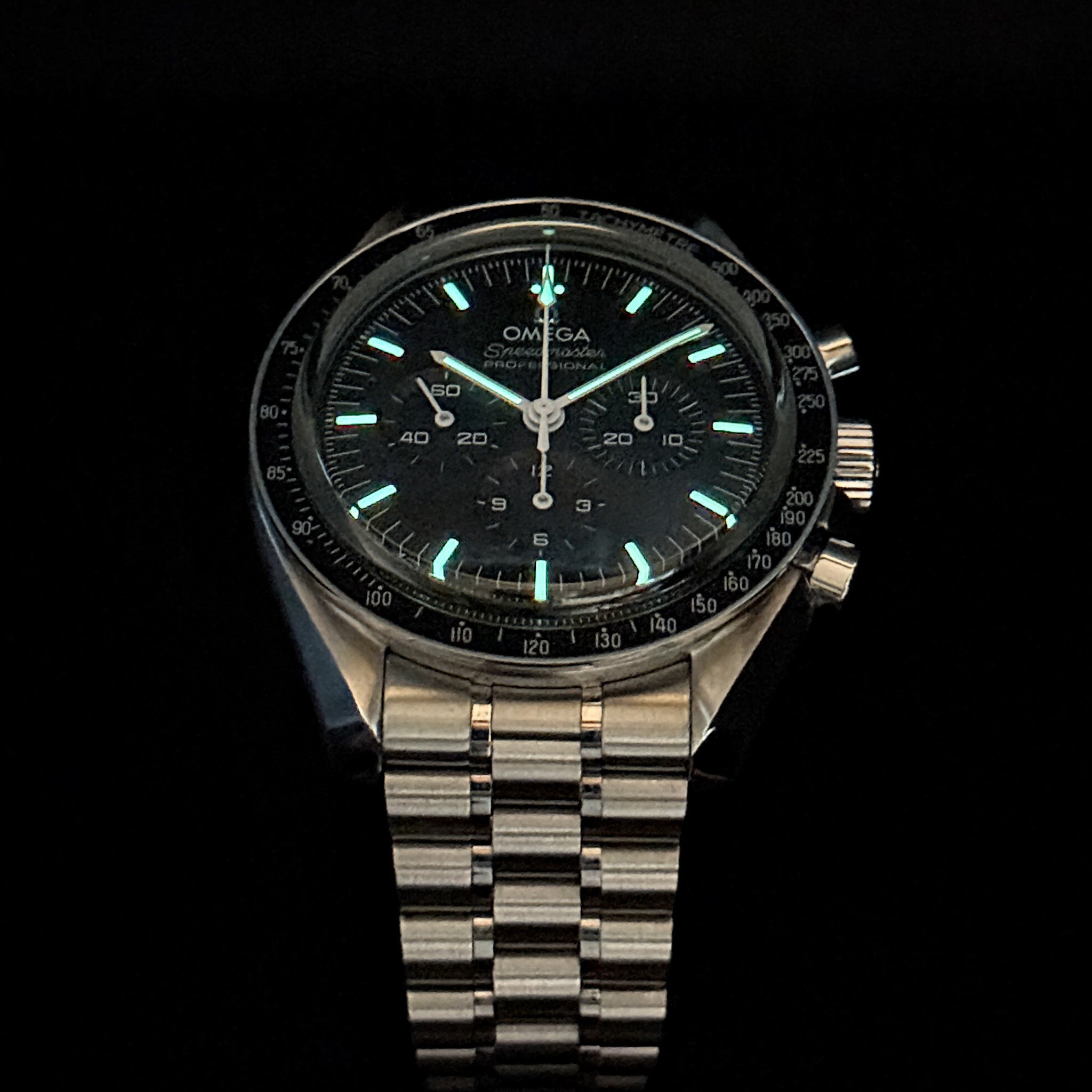 Omega Speedmaster Professional “Moonwatch” Sapphire Sandwich – Ref. 310.30.42.50.01.002 – 42mm Stainless Steel – Full Set – Excellent Condition