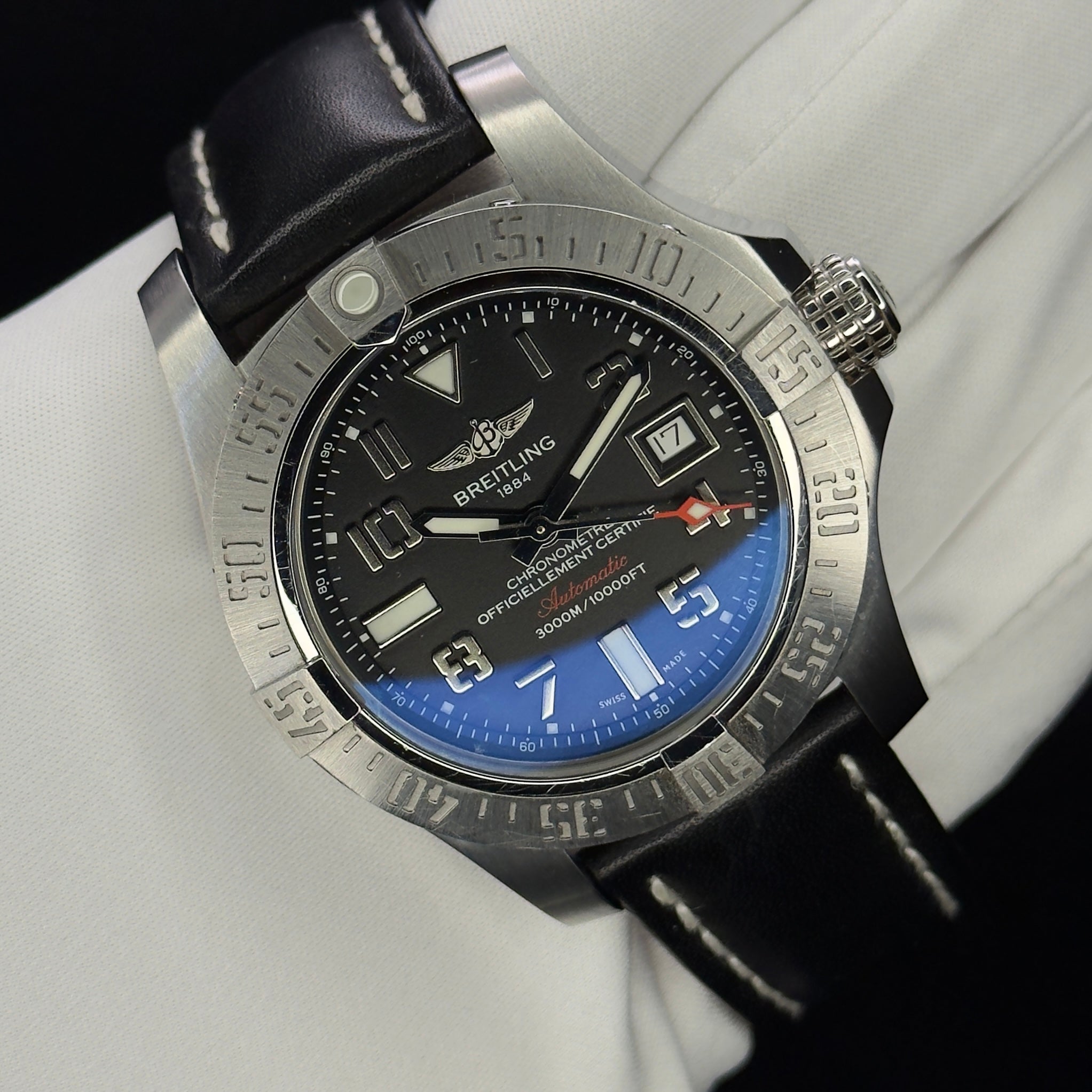Breitling Avenger Seawolf II – Ref. A17330 – 45mm Stainless Steel – Full Set – Excellent Condition