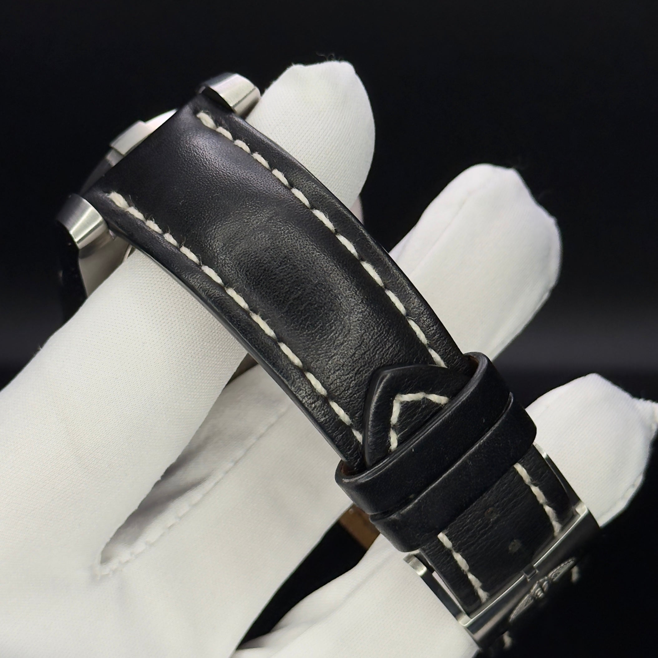 Breitling Avenger Seawolf II – Ref. A17330 – 45mm Stainless Steel – Full Set – Excellent Condition