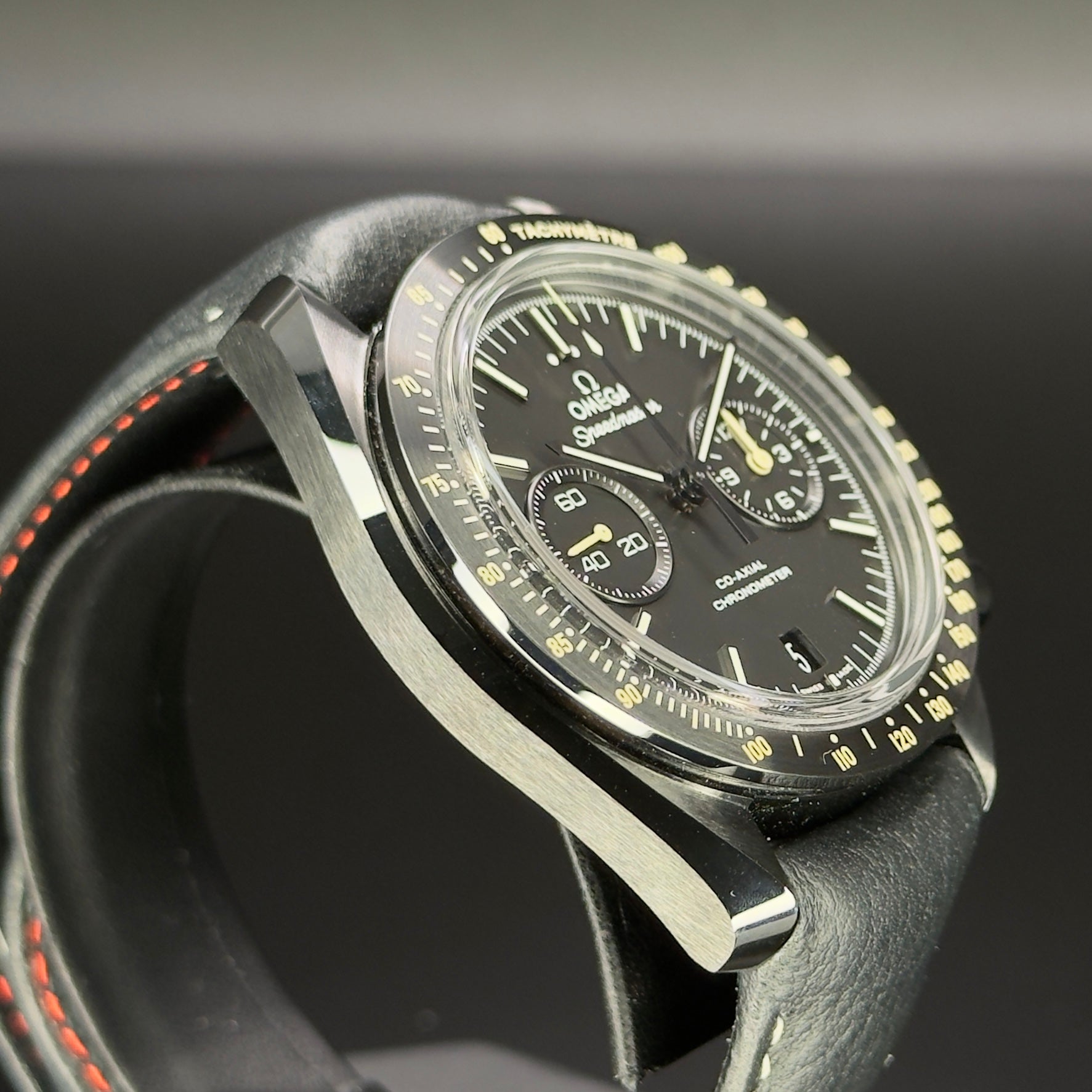 Omega Speedmaster “Dark Side of the Moon” – Ref. 311.92.44.51.01.004 – 44.25mm Black Ceramic – Full Set – Excellent Condition