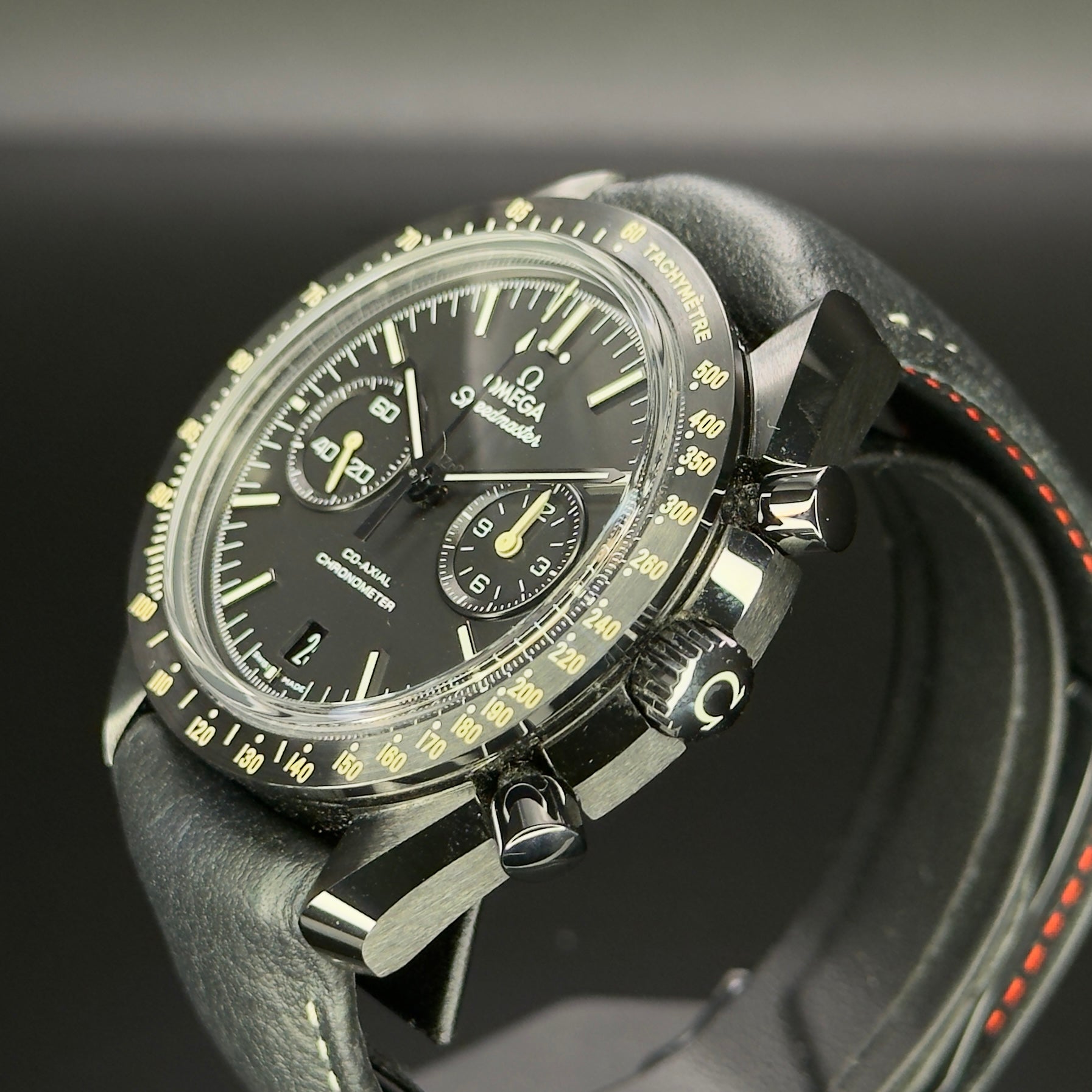 Omega Speedmaster “Dark Side of the Moon” – Ref. 311.92.44.51.01.004 – 44.25mm Black Ceramic – Full Set – Excellent Condition