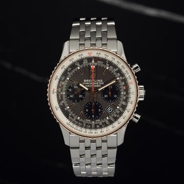 Breitling Navitimer 1 B01 Chronograph 43 UB0121211F1A1 2018 Bronze Dial - Full Set - Very Good