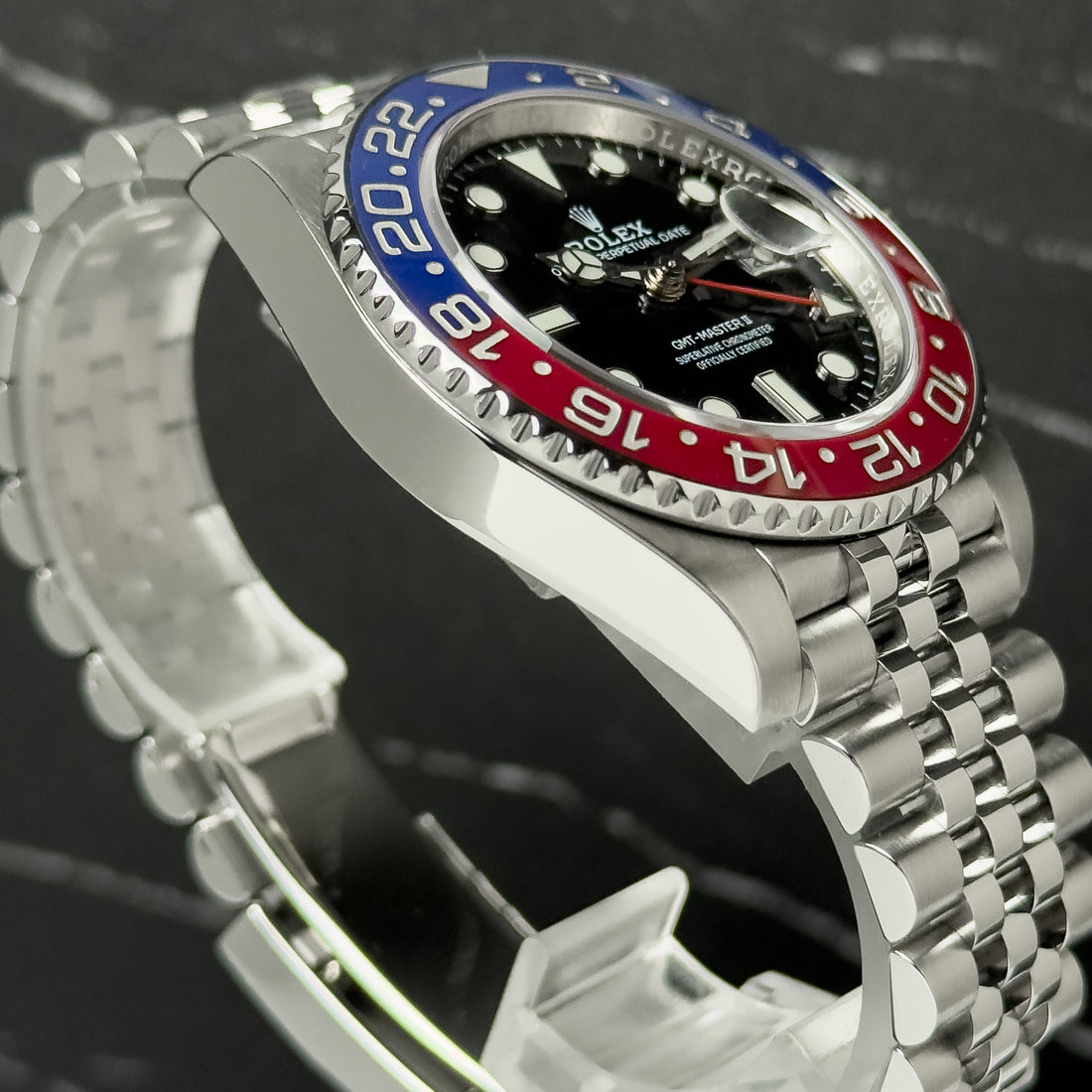 Rolex GMT-Master II “Pepsi” – Ref. 126710BLRO – 40mm Stainless Steel – Full Set – Excellent Condition