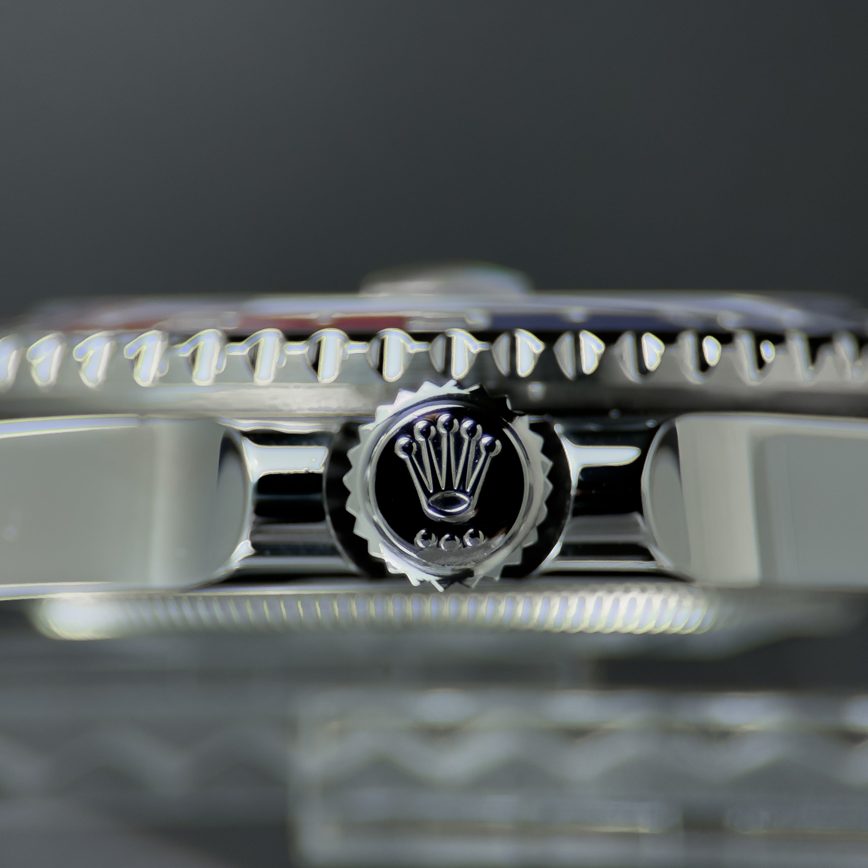 Rolex GMT-Master II “Pepsi” – Ref. 126710BLRO – 40mm Stainless Steel – Full Set – Excellent Condition