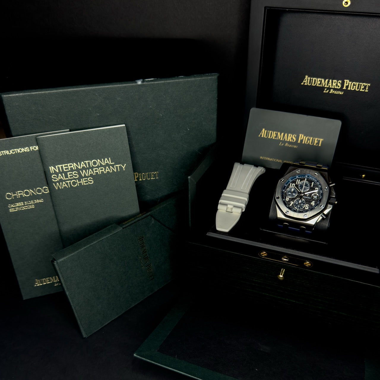 Audemars Piguet Royal Oak Offshore “Batman” Chronograph – Ref. 26470ST.OO.A028CR.01 – 42mm