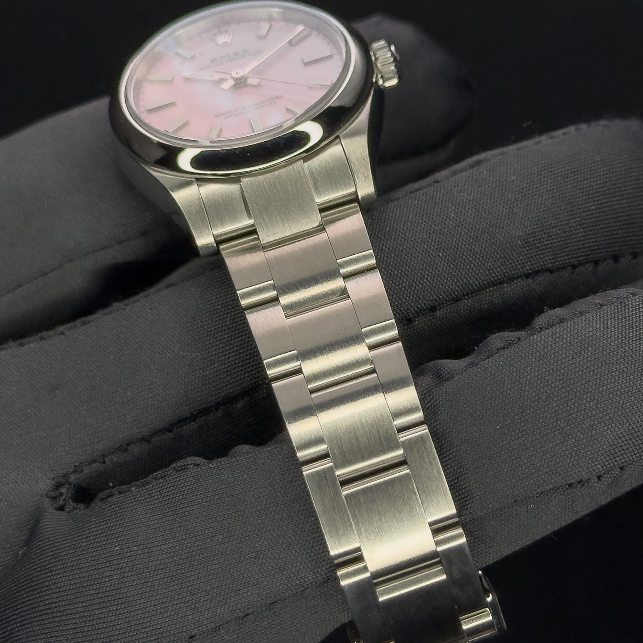 Rolex Oyster Perpetual 31mm “Candy Pink” – 277200