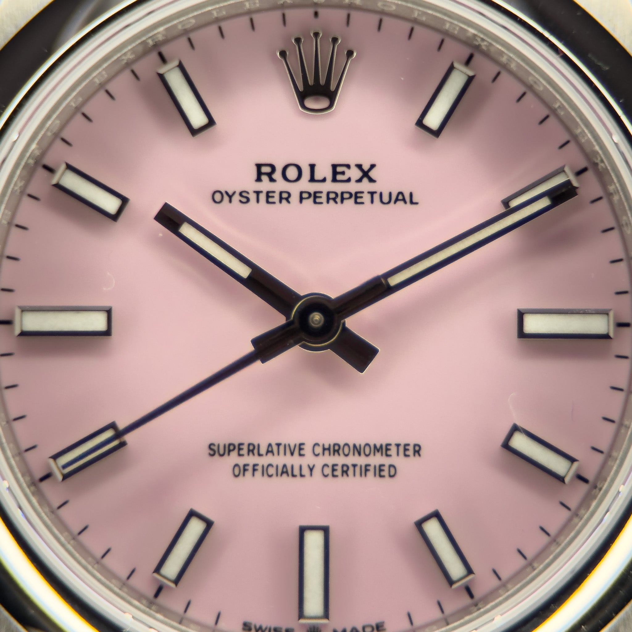 Rolex Oyster Perpetual 31mm “Candy Pink” – 277200